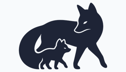 Un renard adulte et son petit avancent côte à côte